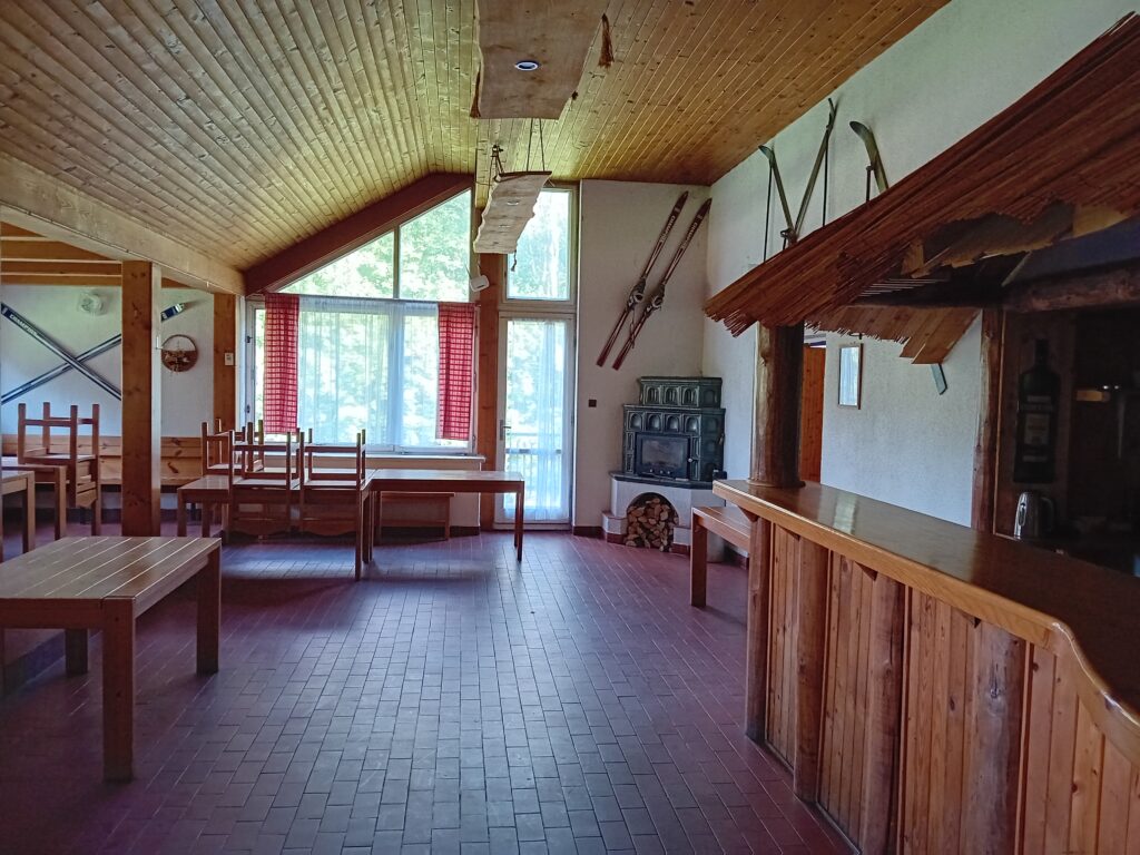 LYŽAŘSKÝ AREÁL ČERVENÝ KÁMEN V KOPŘIVNICI