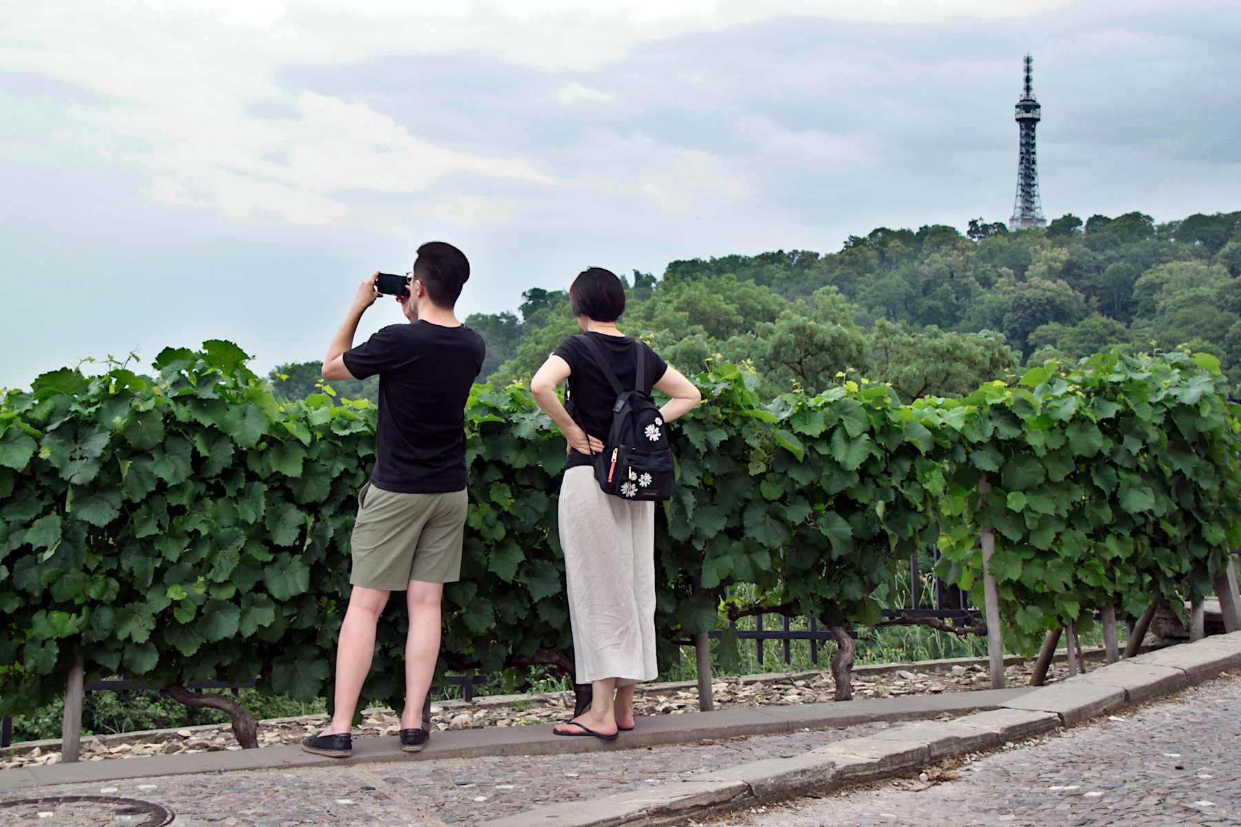 PETŘÍNSKÁ ROZHLEDNA - PRAHA - MALÁ STRANA