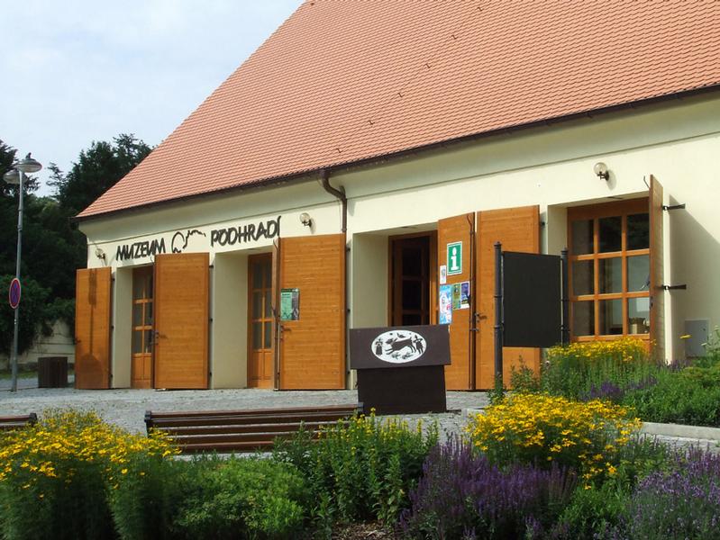 MUZEUM PODHRADÍ BUCHLOVICE