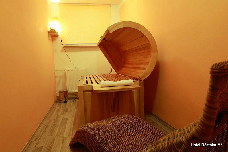 WELLNESS HOTELU RÁZTOKA