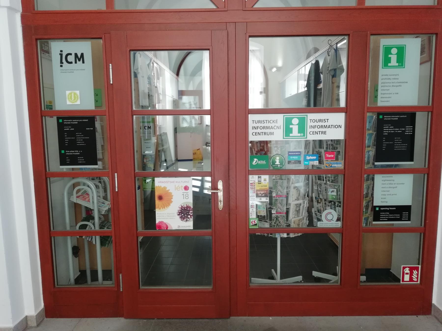 INFORMAČNÍ CENTRUM - UHERSKÉ HRADIŠTĚ