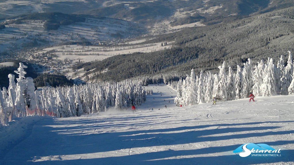 SKIAREÁL STUDENOV ROKYTNICE NAD JIZEROU