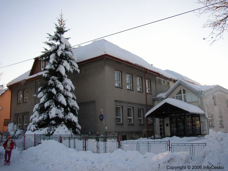 Z�kladn� �kola