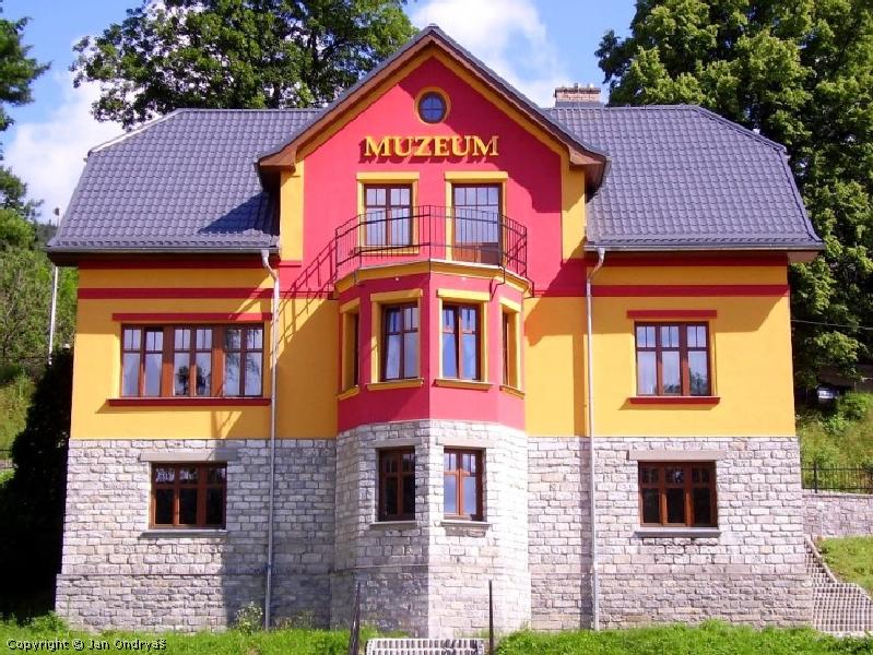 Informační centrum v budově muzea v Lipové-lázni