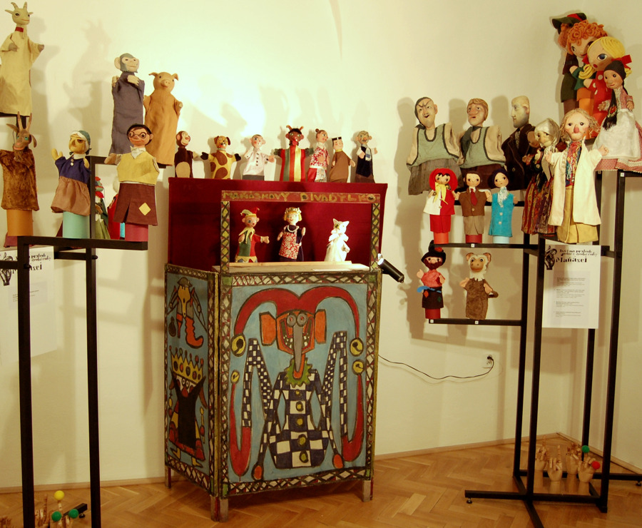 MUZEUM LOUTKÁŘSKÝCH KULTUR CHRUDIM