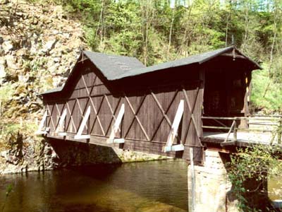 Krytý most