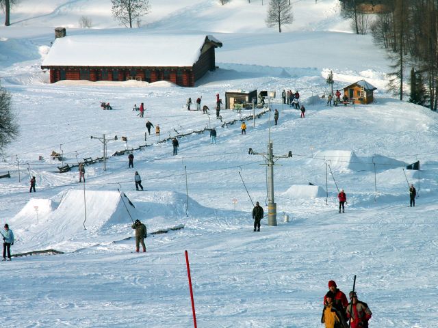 SPORT AREÁL ČESKÉ PETROVICE