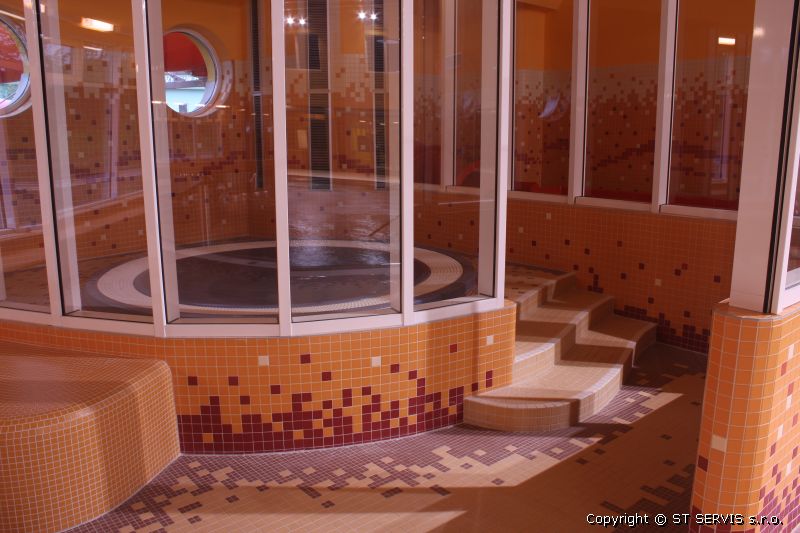 KRYTÝ BAZÉN A WELLNESS CENTRUM VALAŠSKÉ MEZIŘÍČÍ